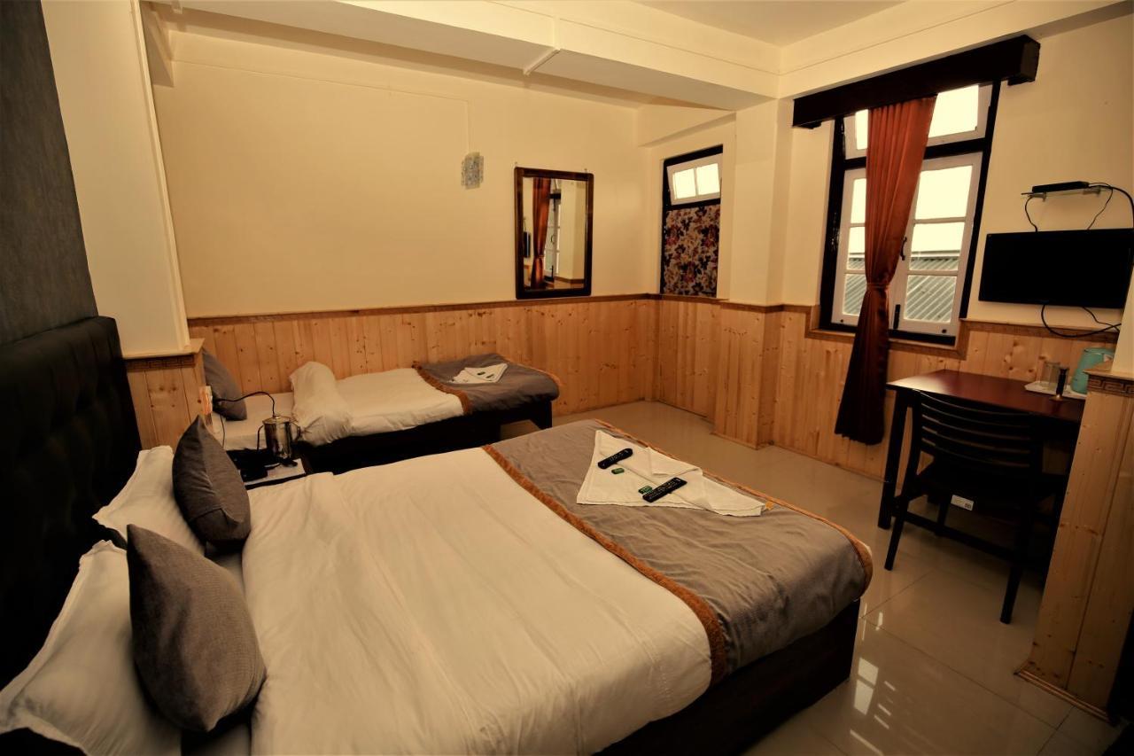 The Griffon'S Nest Hotel Gangtok Exterior photo