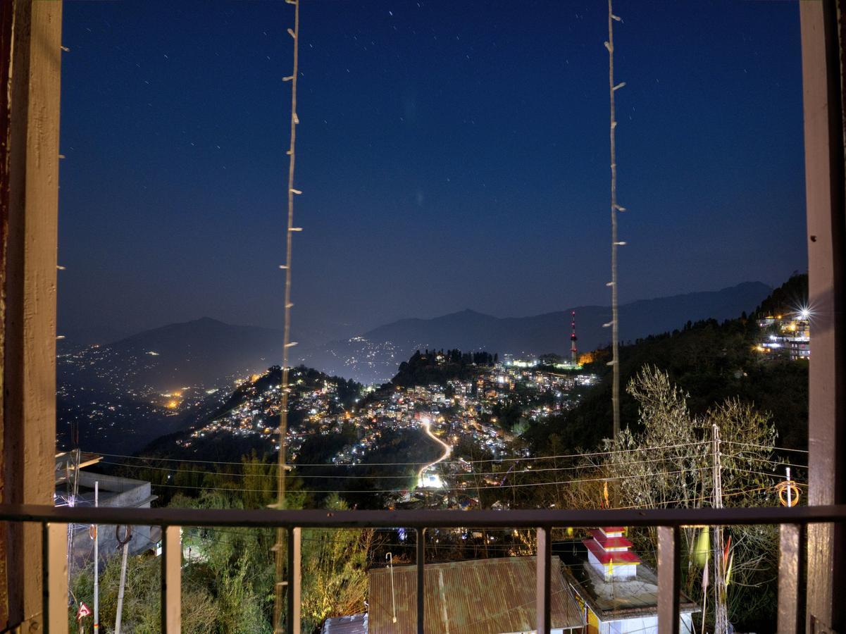 The Griffon'S Nest Hotel Gangtok Exterior photo